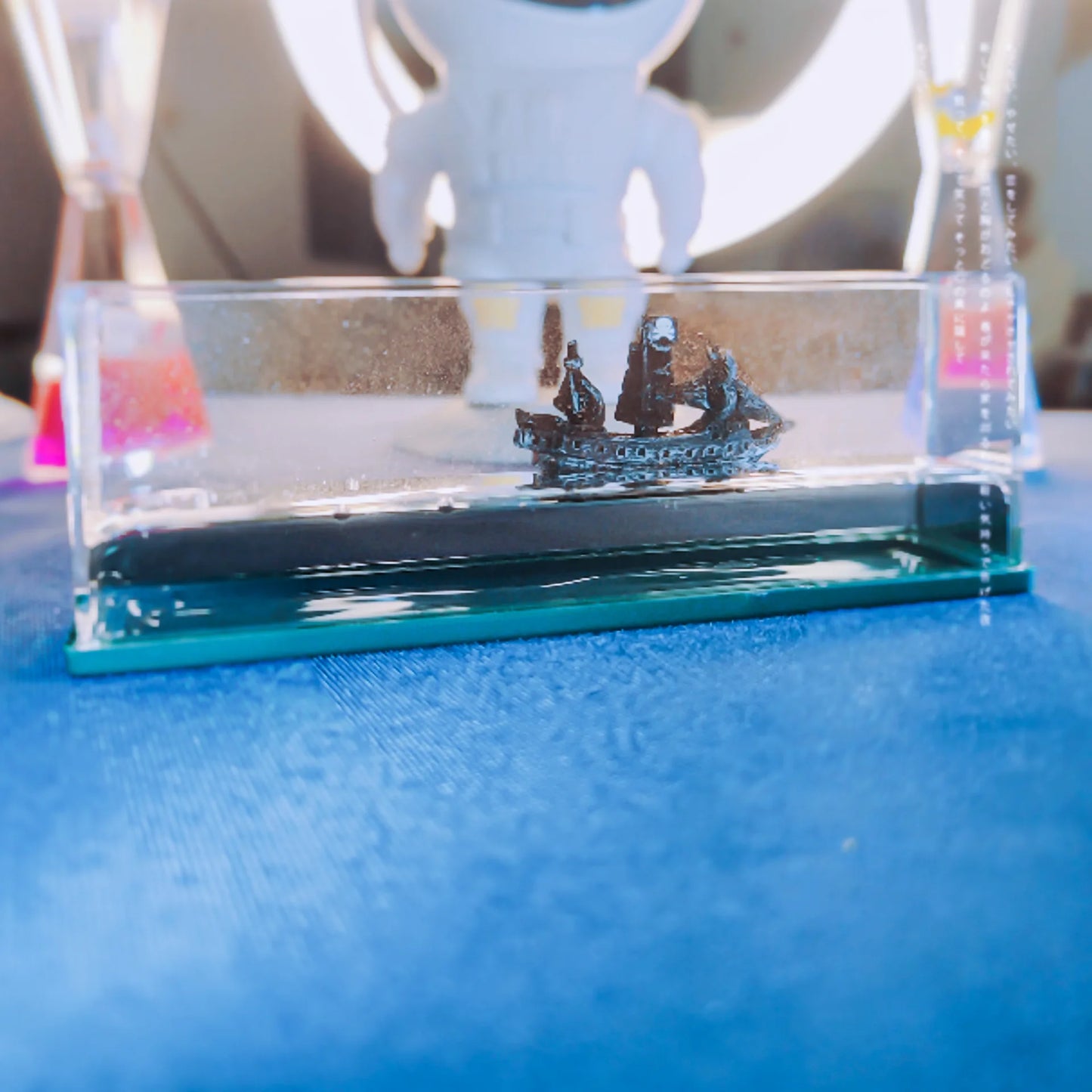 Unsinkable Ship Ocean Case